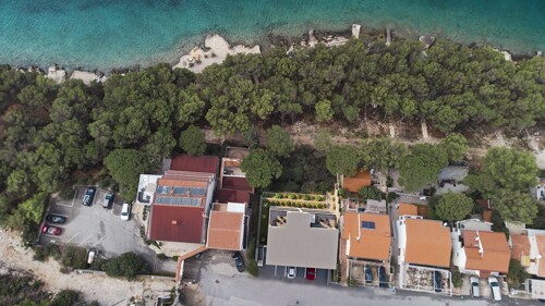 Thumbnail 5519537 - 16