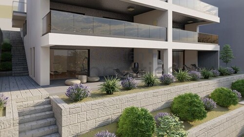 Thumbnail 5519537 - 4