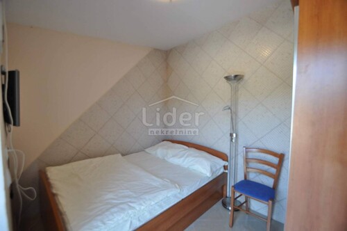Thumbnail 5520533 - 9