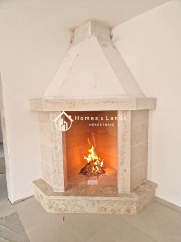 Thumbnail 5526517 - 8