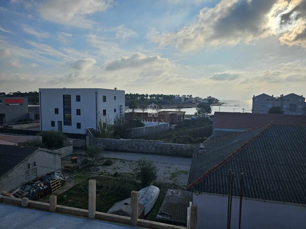Image 5527719 - 2