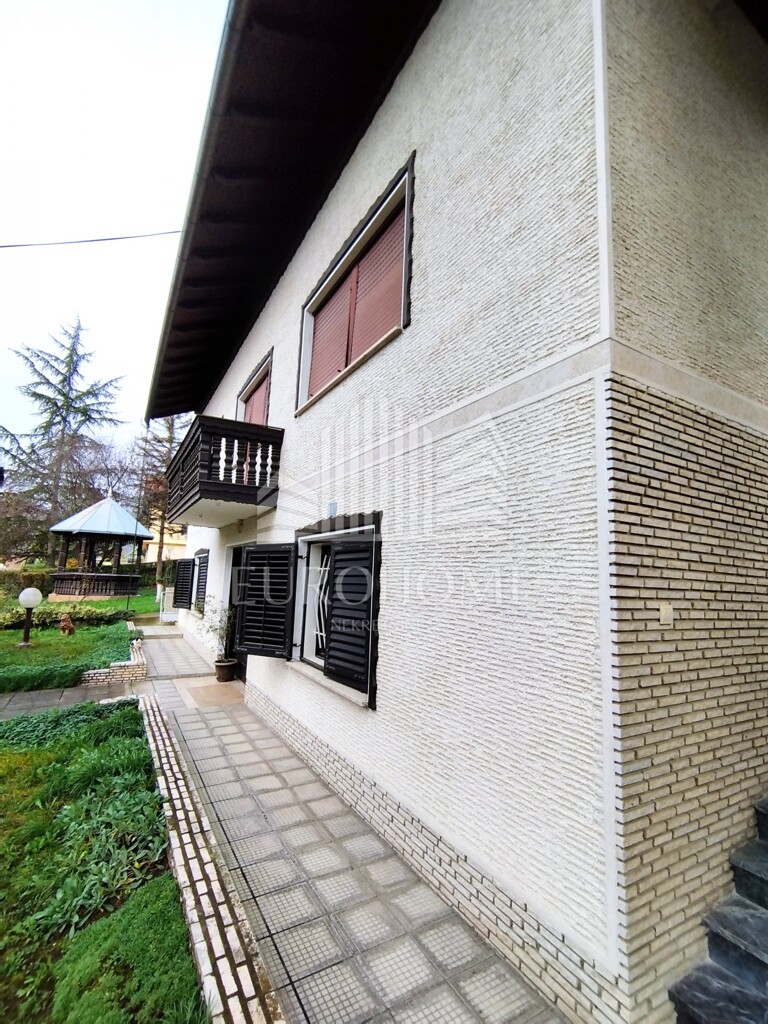 Image 5529513 - 9