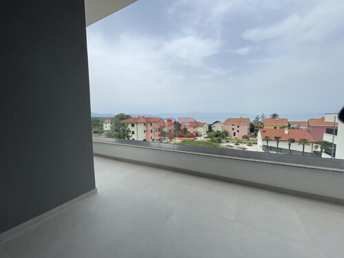 Thumbnail 5531105 - 3