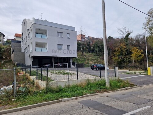 MAKSIMIR - Barutanski jarak - ATRAKTIVAN 4-SOB STAN OD BRUTO 141.3 m2