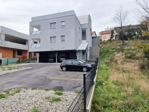 MAKSIMIR - Barutanski jarak - ATRAKTIVAN 4-SOB STAN OD BRUTO 141.3 m2