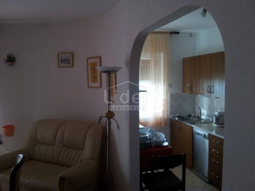 Thumbnail 5543195 - 4