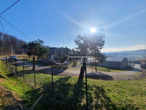 Thumbnail 5543876 - 4