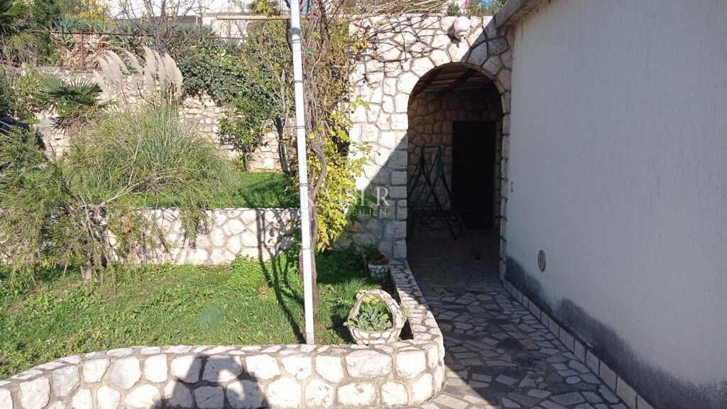 Image 5545309 - 14