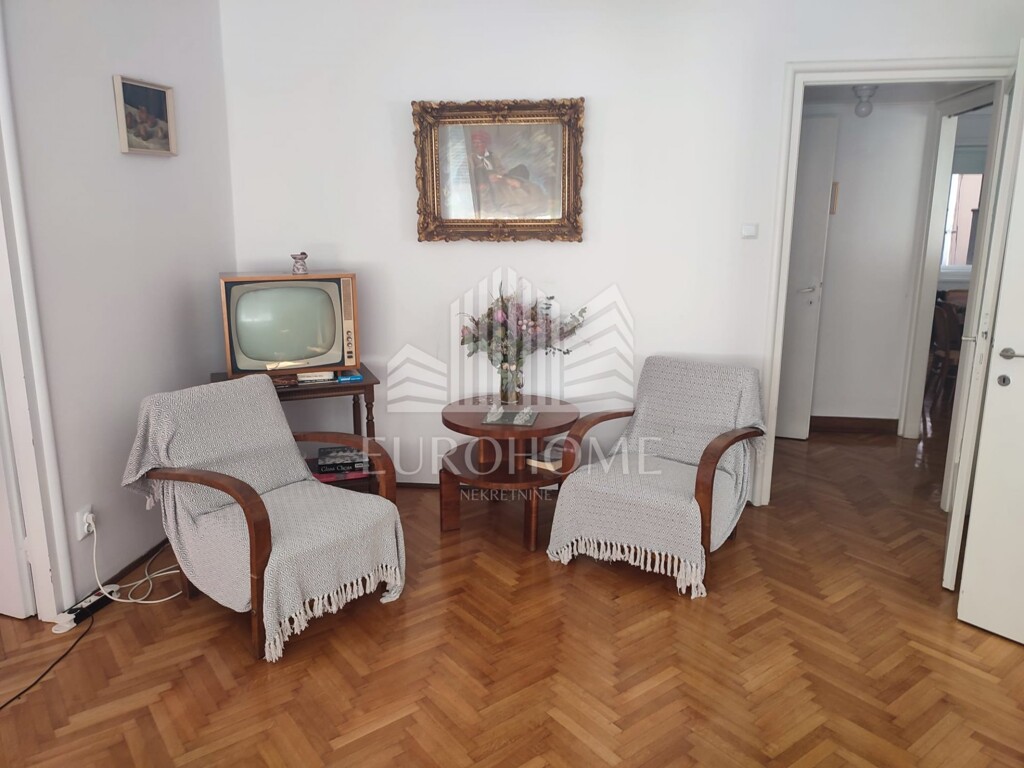 Image 5549996 - 6