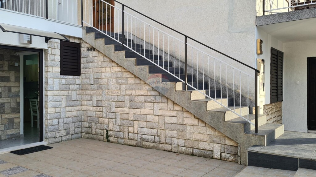 Image 5551273 - 3