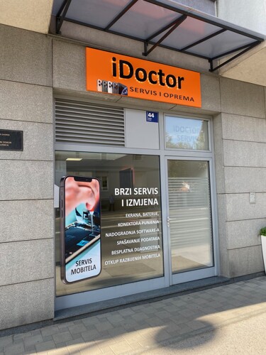 iPhone 12 ekran (lcd + staklo) - iDoctor - Selska cesta 44