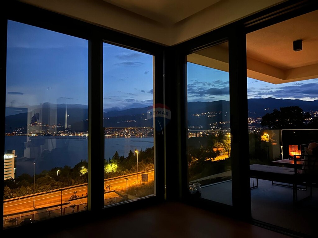 Image 5555999 - 12