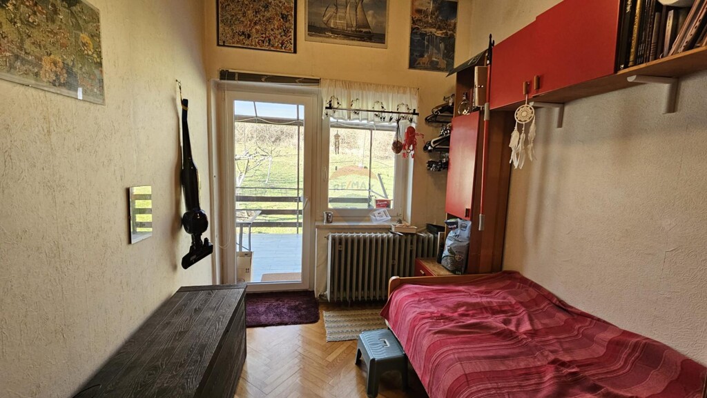 Image 5558613 - 6
