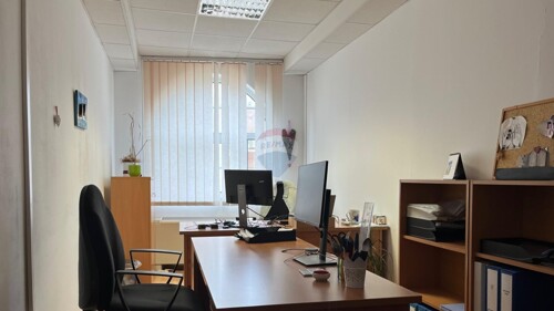 Poreč centar, poslovni prostor 92 m2