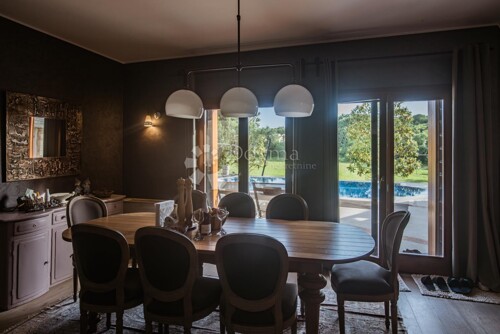 Thumbnail 5582937 - 7