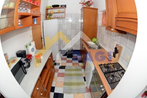 Thumbnail 5584132 - 10