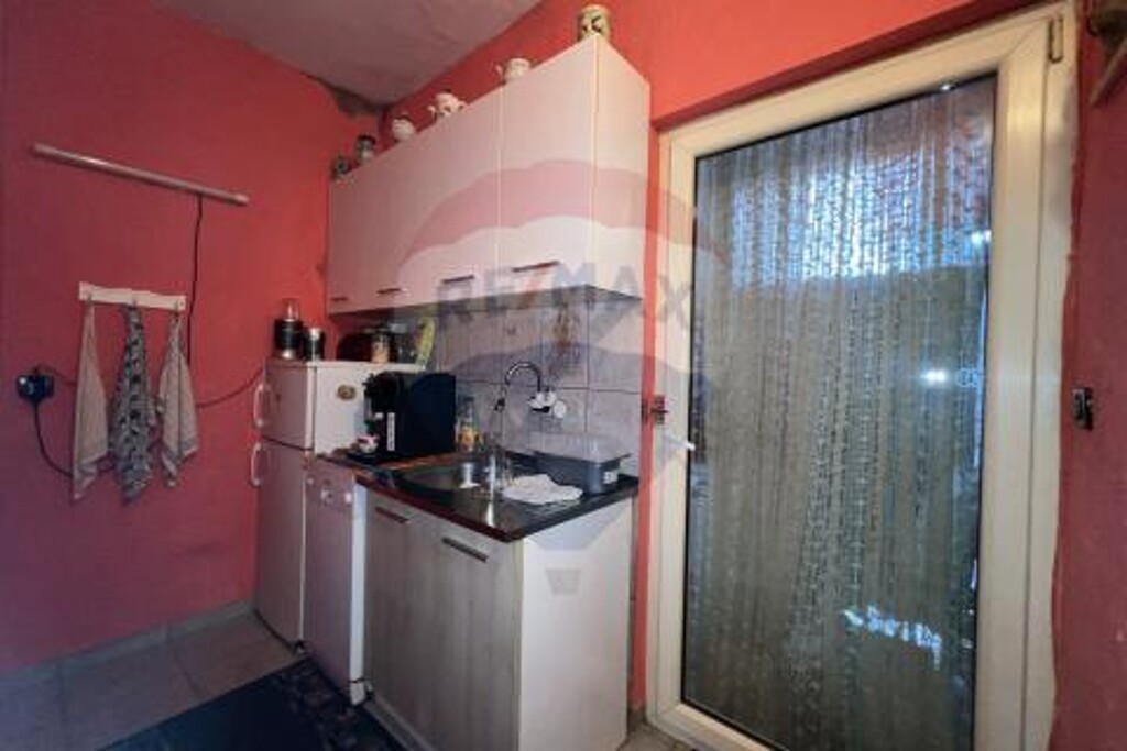 Image 5584316 - 9