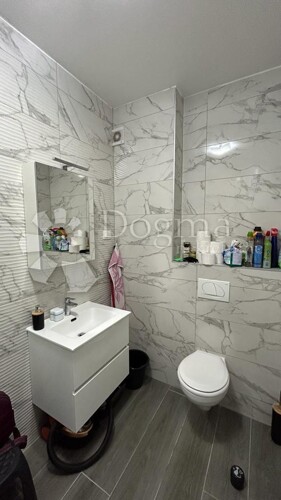 Thumbnail 5586727 - 17