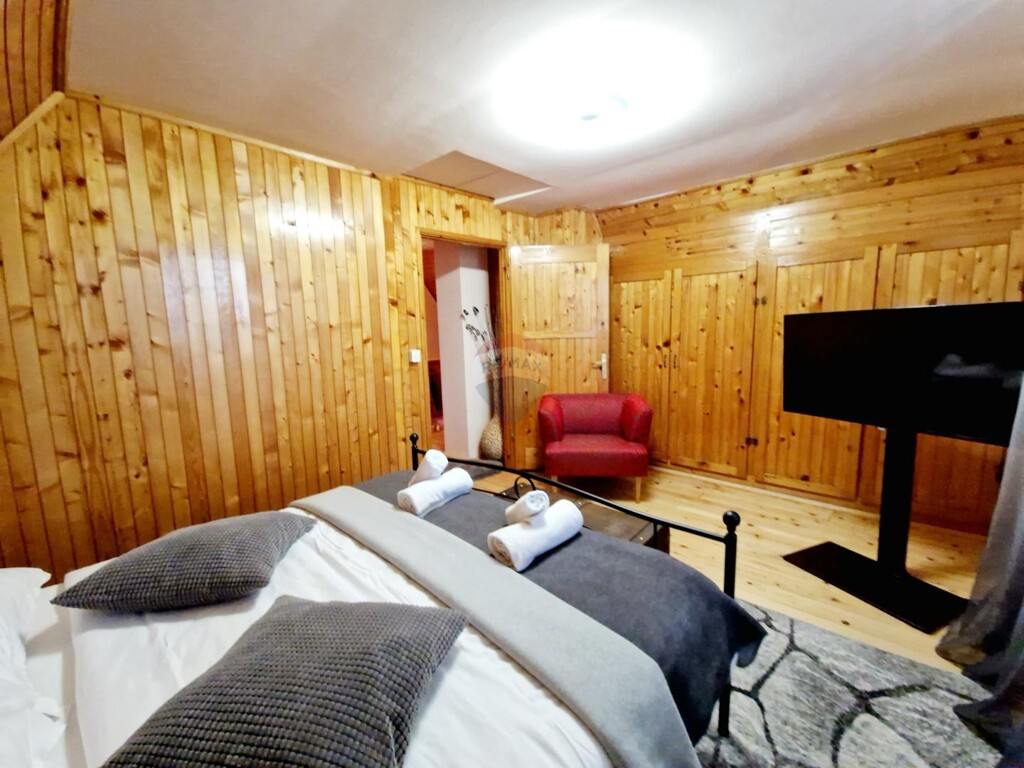 Image 5587413 - 8