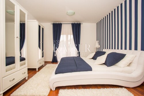 Crikvenica - Luksuzna kuća s pet apartmana