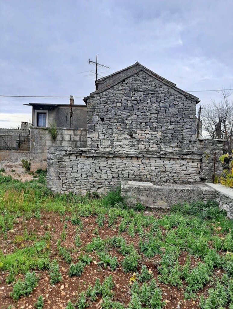 Image 5595217 - 5