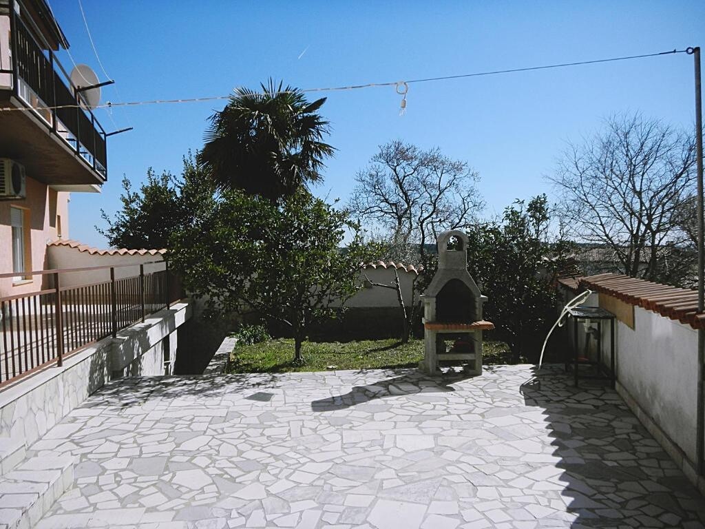 Image 5595227 - 5