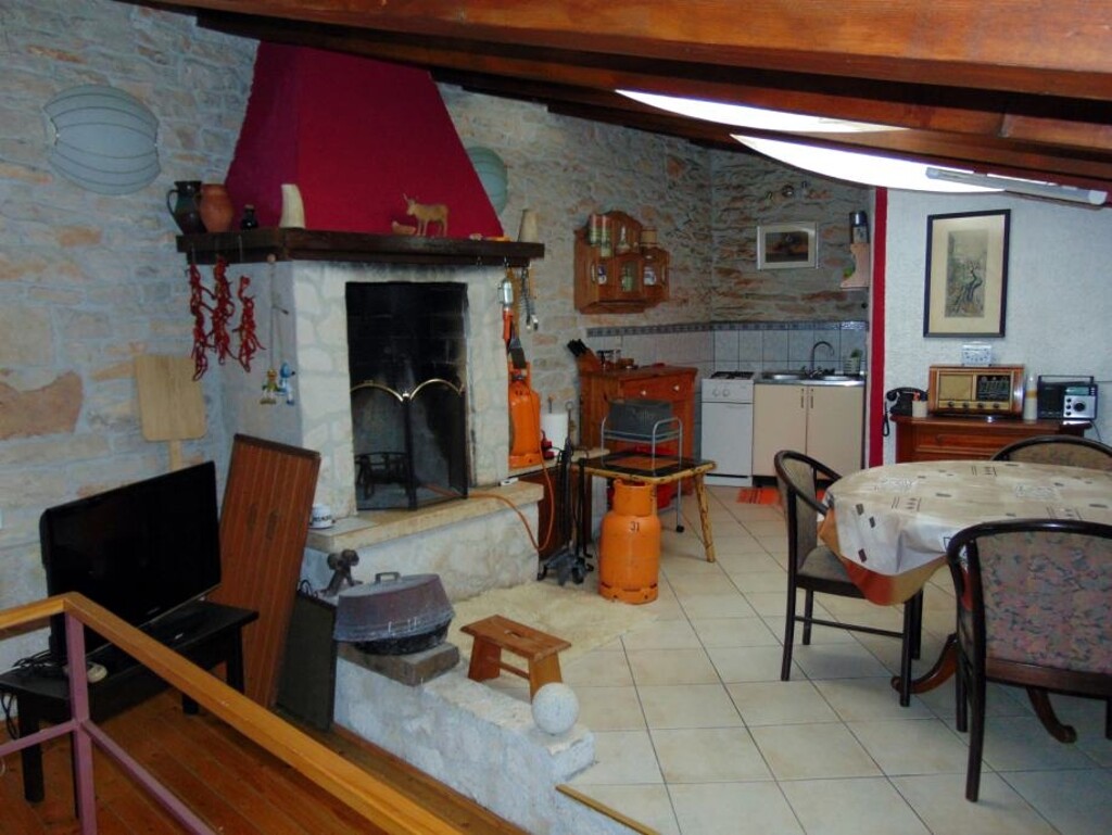 Image 5595271 - 6