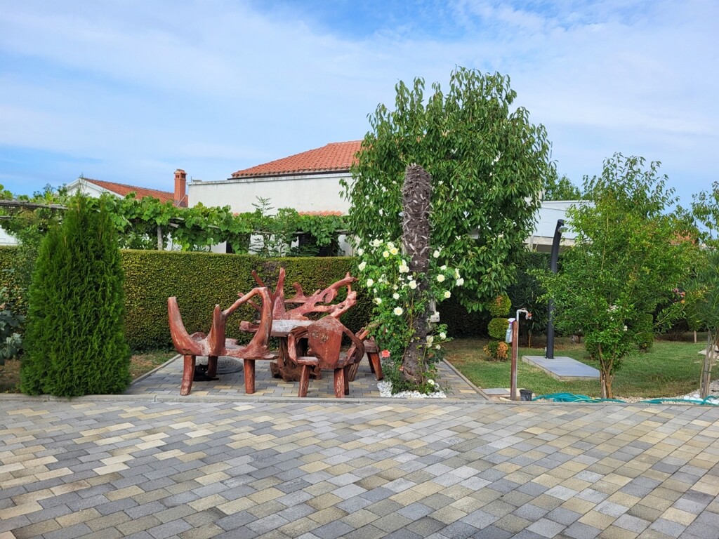 Image 5595317 - 6