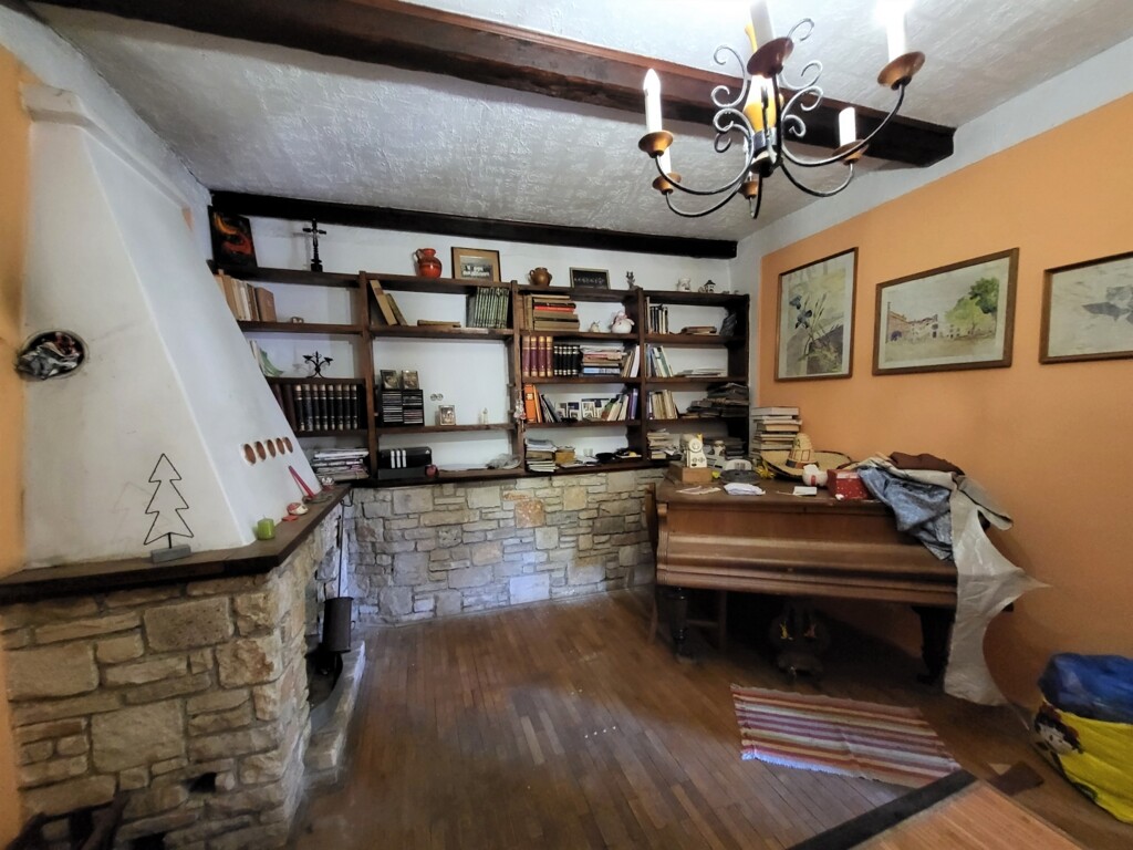 Image 5595347 - 14