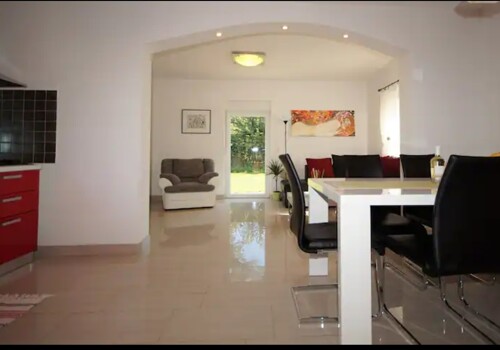 Thumbnail 5595501 - 13