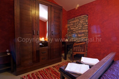 Thumbnail 5595630 - 12