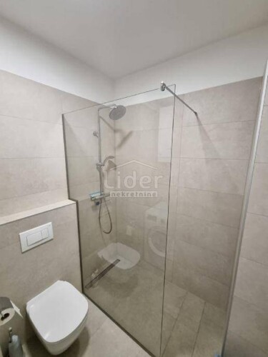 Thumbnail 5595654 - 18