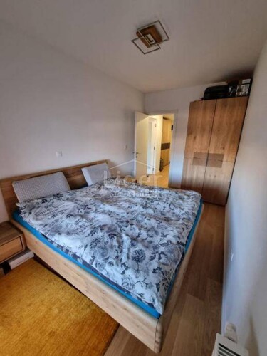 Thumbnail 5595654 - 9