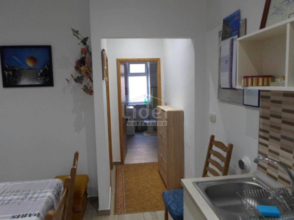Image 5600659 - 6