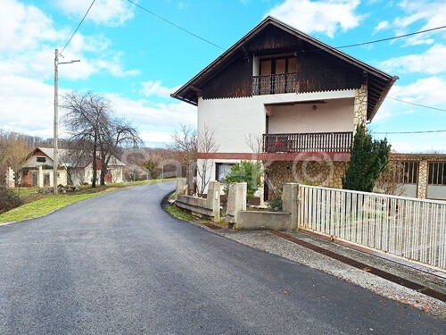 Kuća s pomoćnim objektom - Gornja Purgarija