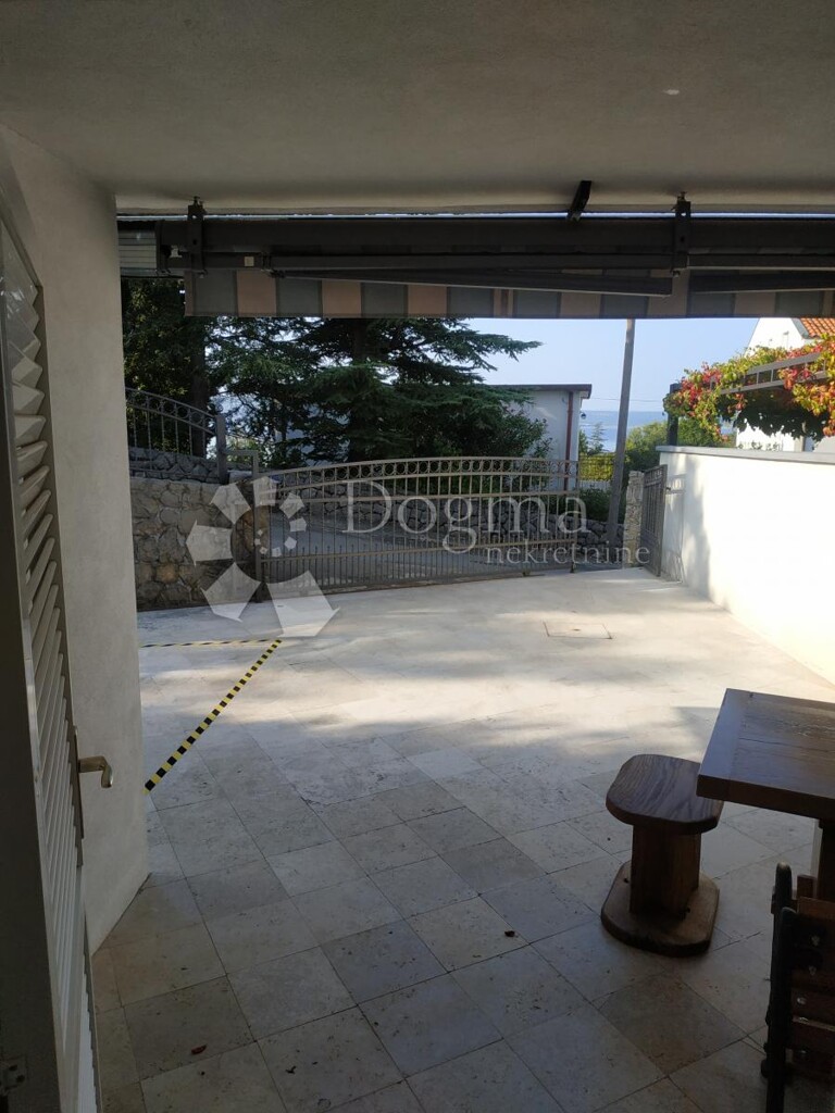 Image 5604160 - 5