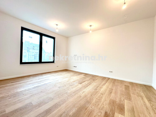 Zakup - Poslovni uredski prostor: Maksimirska, Svetice, 45 m2 - Parking
