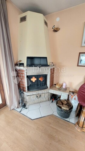 Thumbnail 5607509 - 4