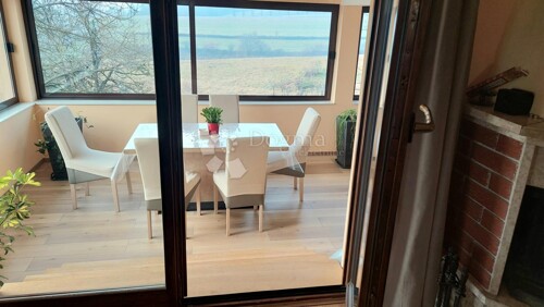 Thumbnail 5607509 - 6