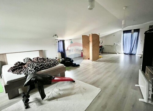 Thumbnail 5609122 - 13