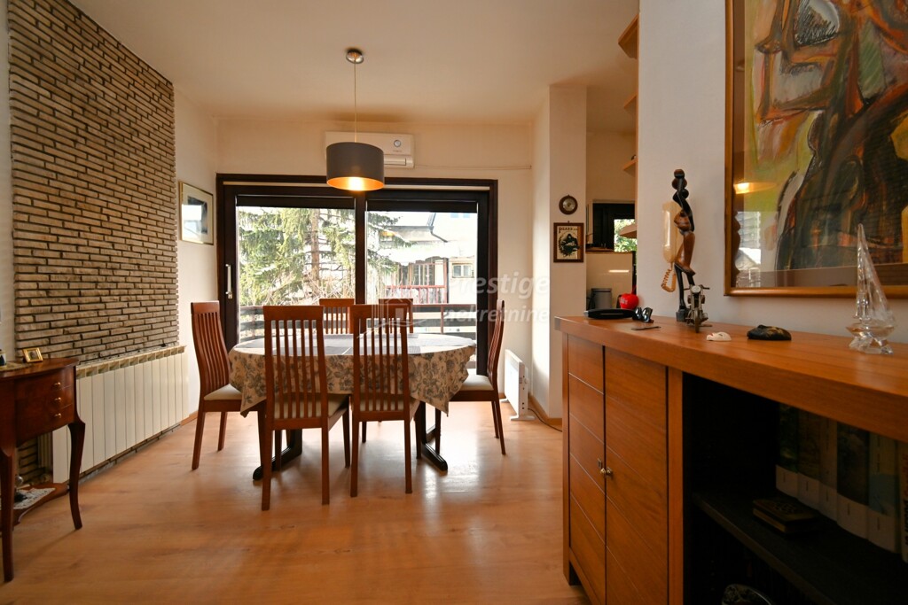 Image 5614247 - 8