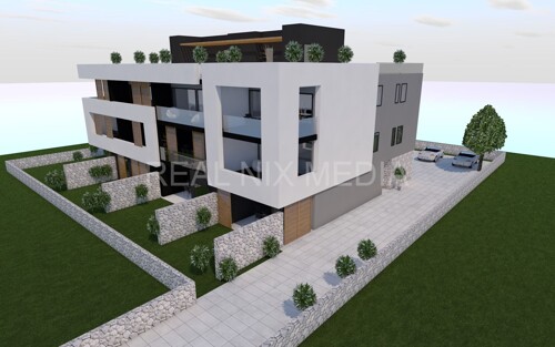 Thumbnail 5615421 - 3