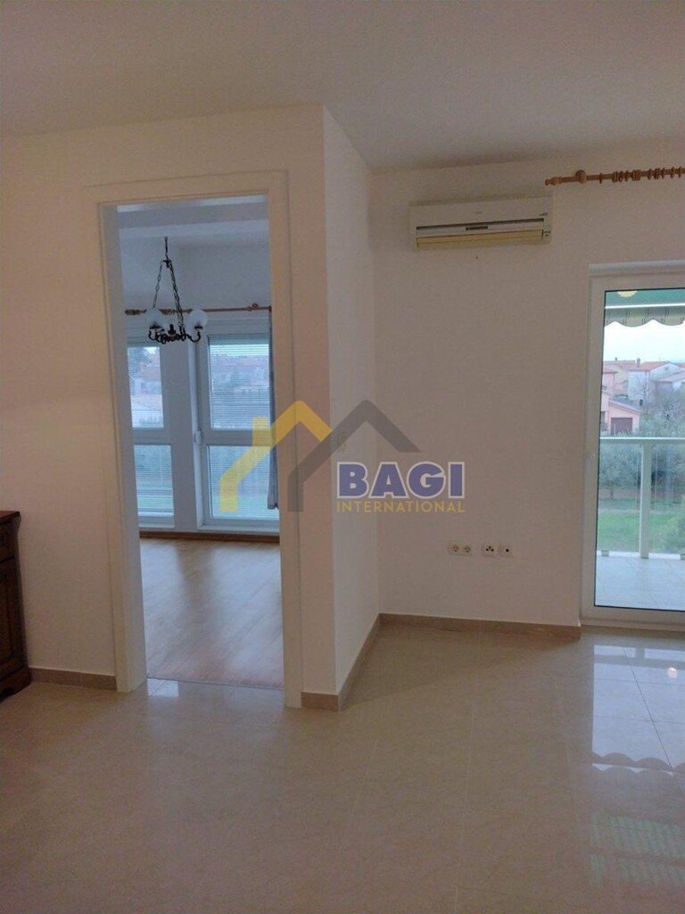 Image 5615920 - 5