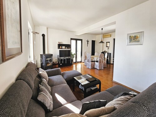 G.Dubrava, Oporovec, prekrasna samostojeća kuća, 360m2, okućnica 419m2