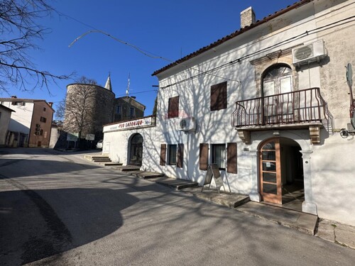 ISTRA, ŽMINJ - Restoran u starom gradu