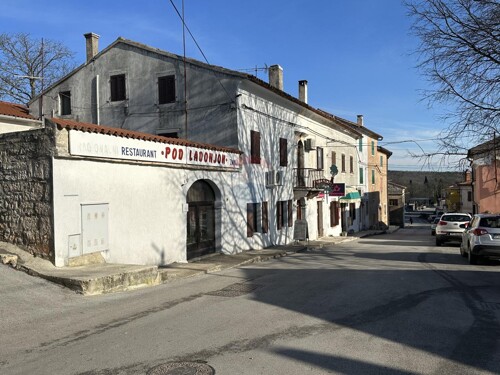 ISTRA, ŽMINJ - Restoran u starom gradu