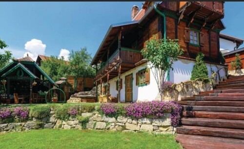 Kuća za odmor sa bazenom, saunom i jacuzzijem ! (Prodaja) sniženo!