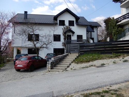Gornja Dubrava, prekrasna kuća s tri odvojena ulaza ! (prodaja)