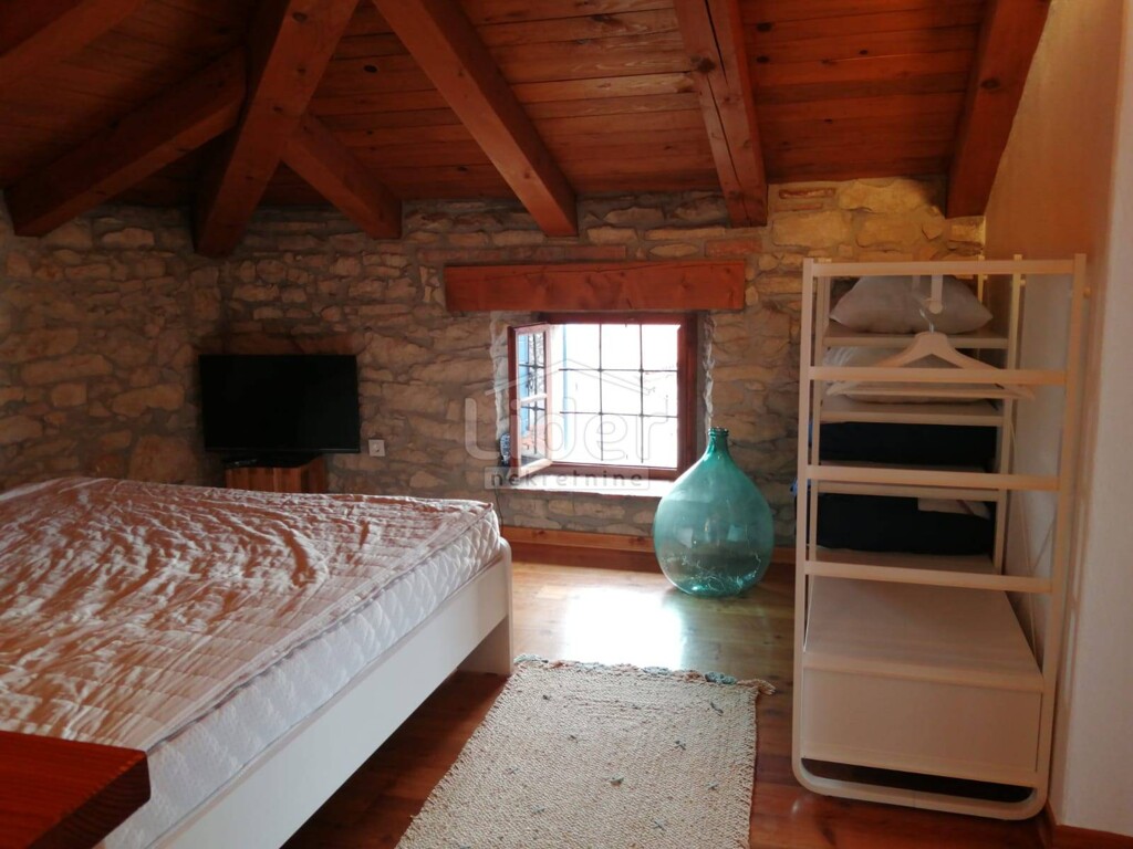 Image 5622057 - 6