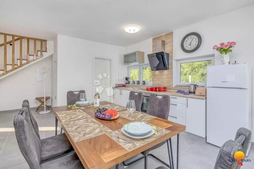 Thumbnail 5622126 - 8